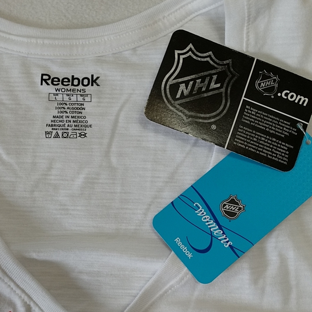 NEW Detroit Red Wings Tshirt Womens NHL Hockey Short Sleeve Cotton Tee Reebok Lg - Picture 6 of 7